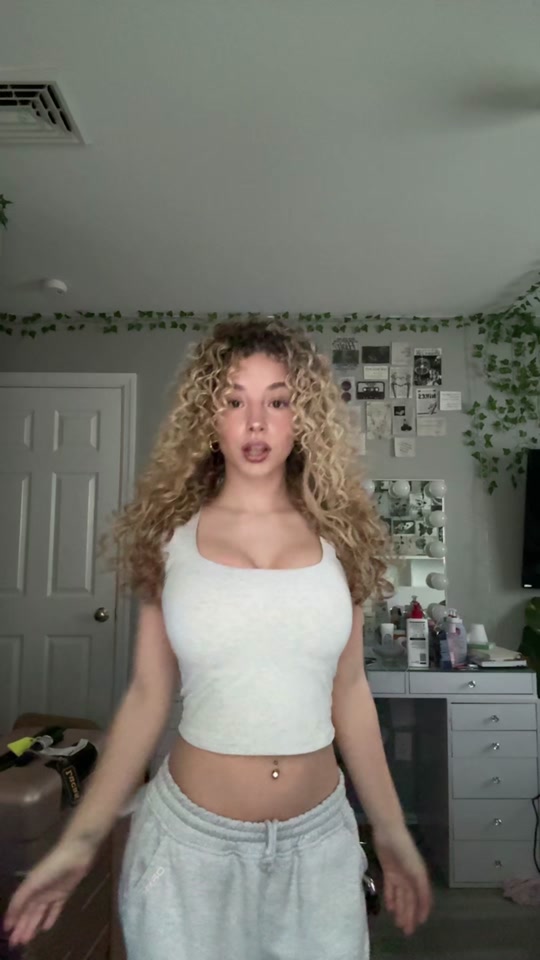 tiklocker_I need to get my hair done asap.mp4