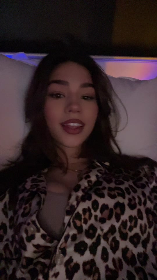 tiklocker_said you’re not in my time zone, but you wanna be 💋💋.mp4