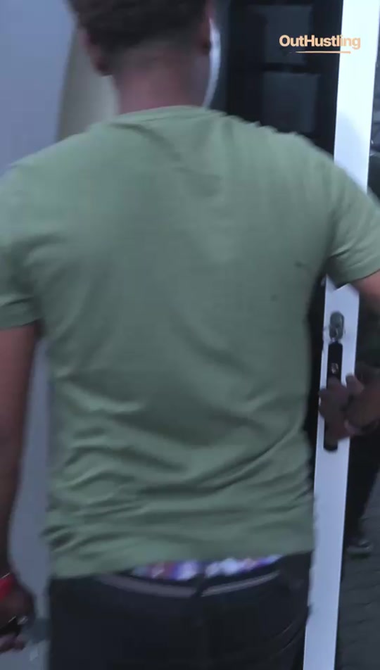 tiklocker_He has a very cool collection of old school audio devices and records....mp4