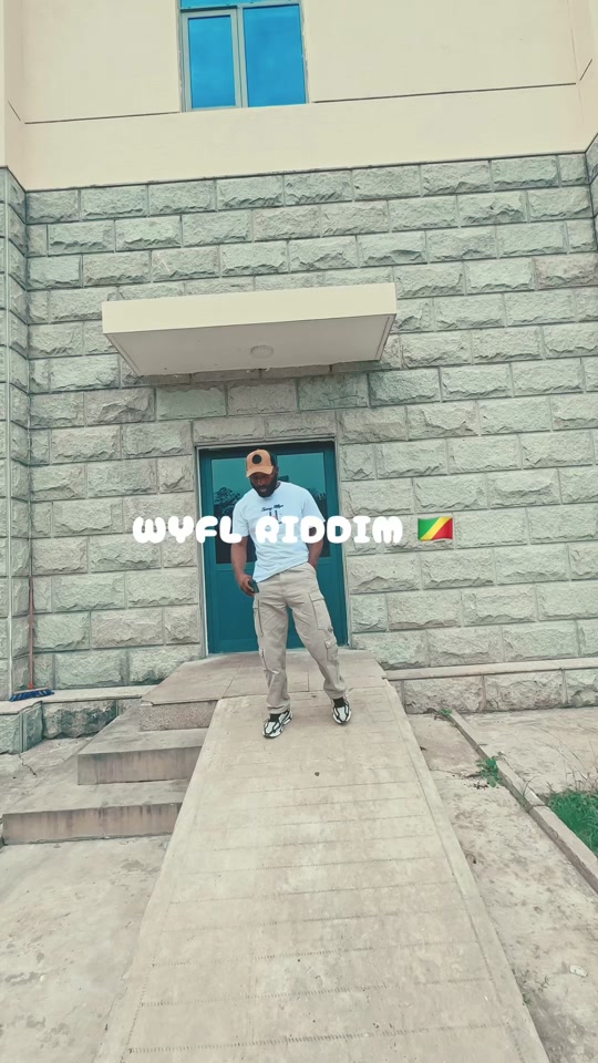 tiklocker_😅😅😅😅😅  #wyflriddim #brazzaville🇨🇬 #pointenoirecongo🇨🇬😍🥰❤️ .mp4