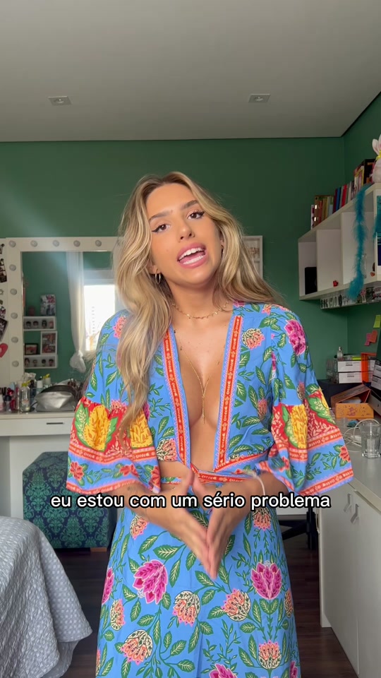 tiklocker_Mais alguém assim😃 KKKNAOAGUENTOMAAAAIS #carnaval #humor #comedia .mp4