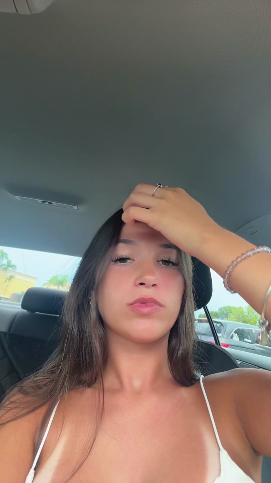 tiklocker_i was so tan it’s crazy .mp4