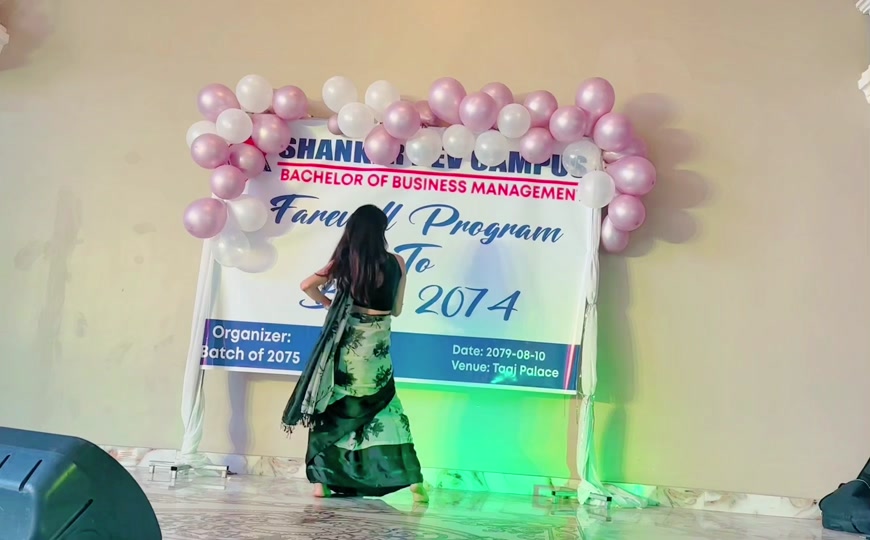 tiklocker_Posting randomly. 🤭 #fypシ #dance #college #trending #bollywood .mp4